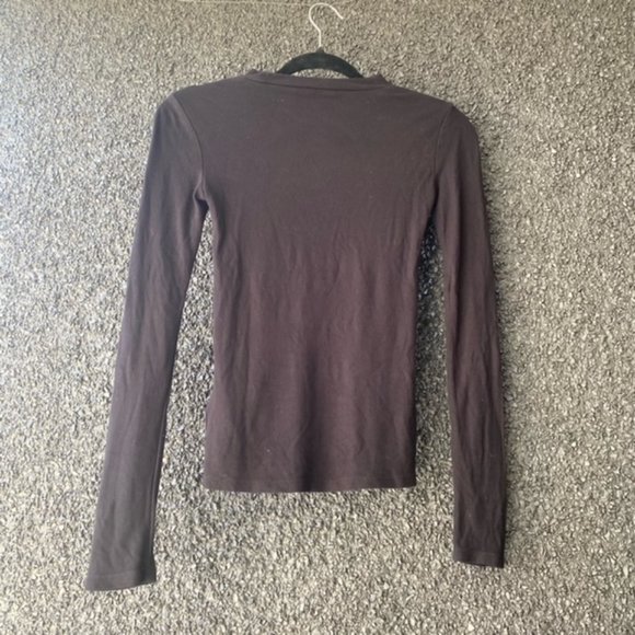 Guess Womens Sweater with Keyhole Cutout - Picture 2 of 5